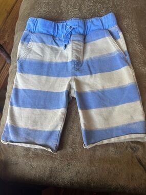 Tea boys long board shorts size 4 cotton Striped Blue and White Knit Shorts